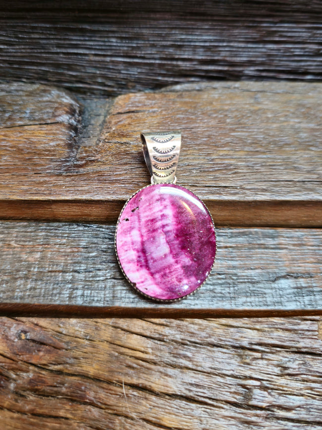 Purple Spiny Oyster Pendant