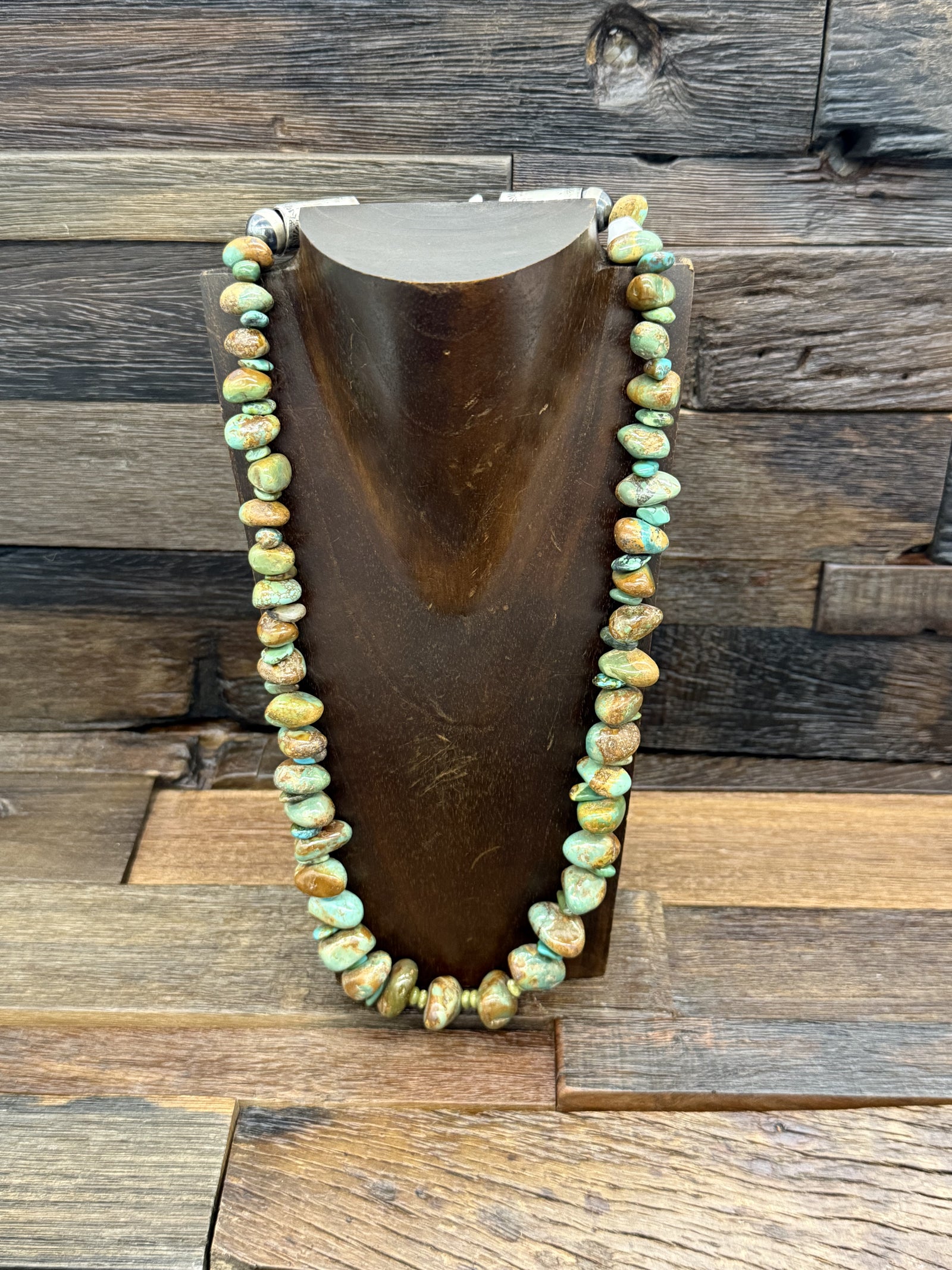 Green Turquoise Bead Necklace