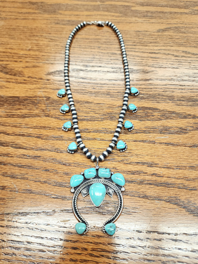 Light Green Turquoise Squash Necklace