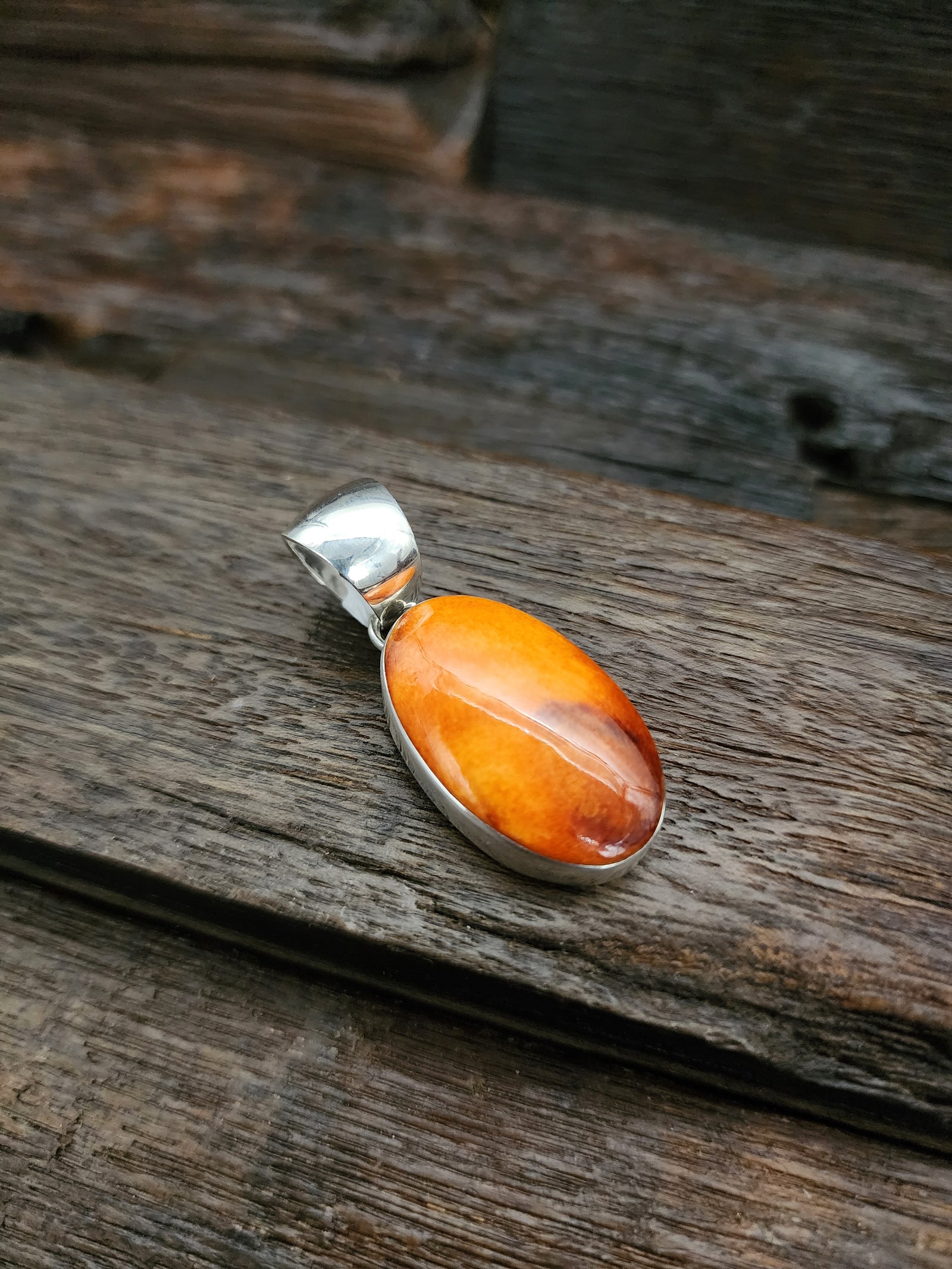 Oval Orange Spiny Oyster Pendant