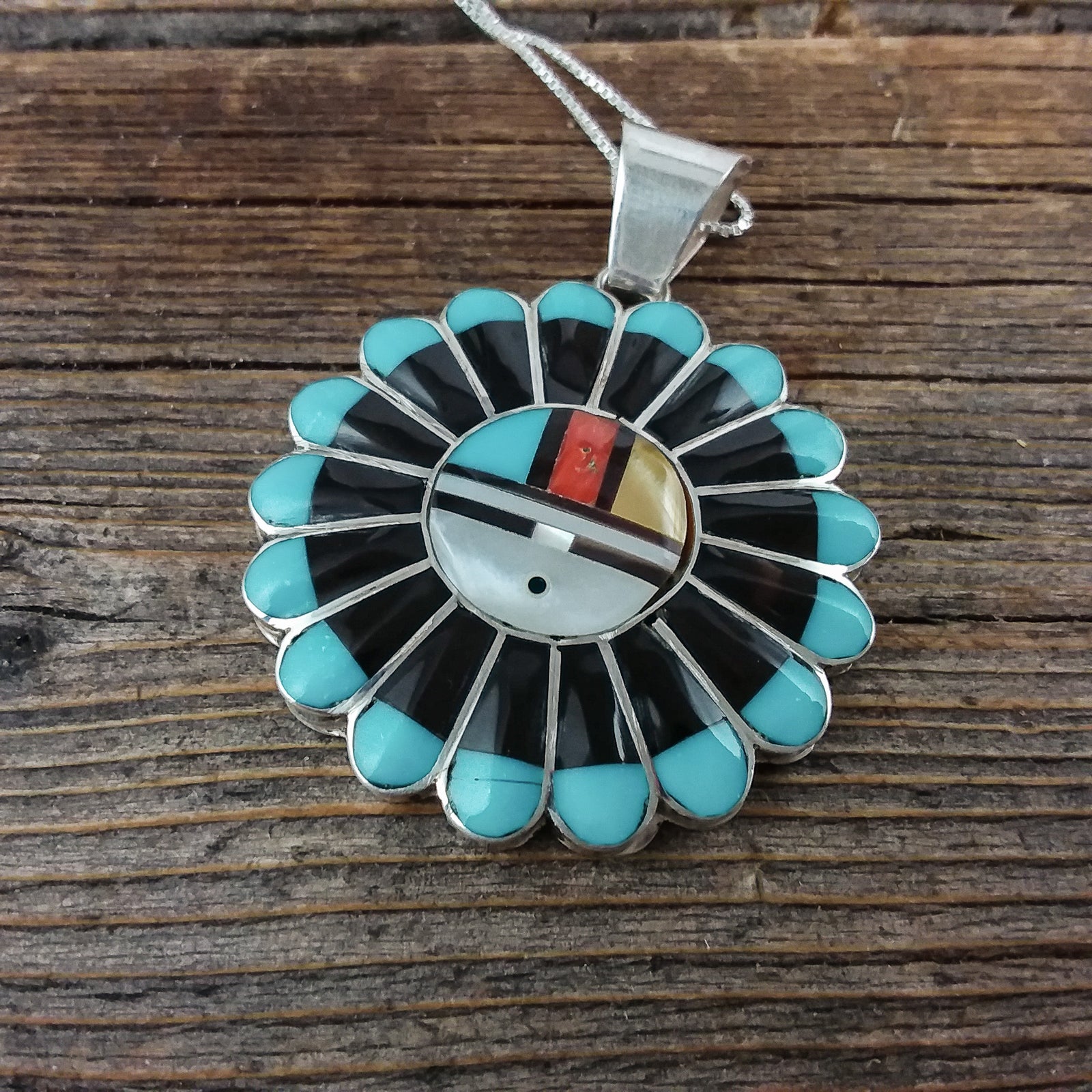 Verdel Niiha Zuni Sun Face Pendant